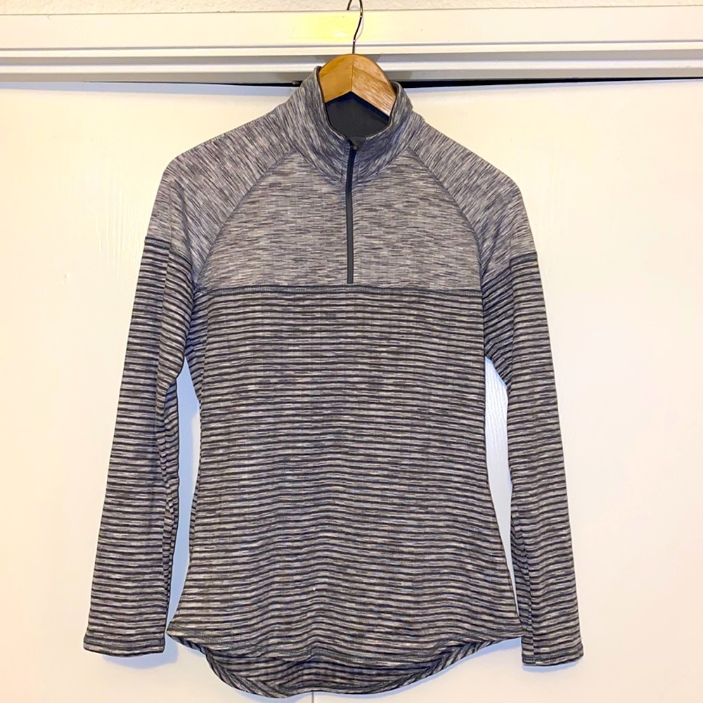 Avia Pullover
